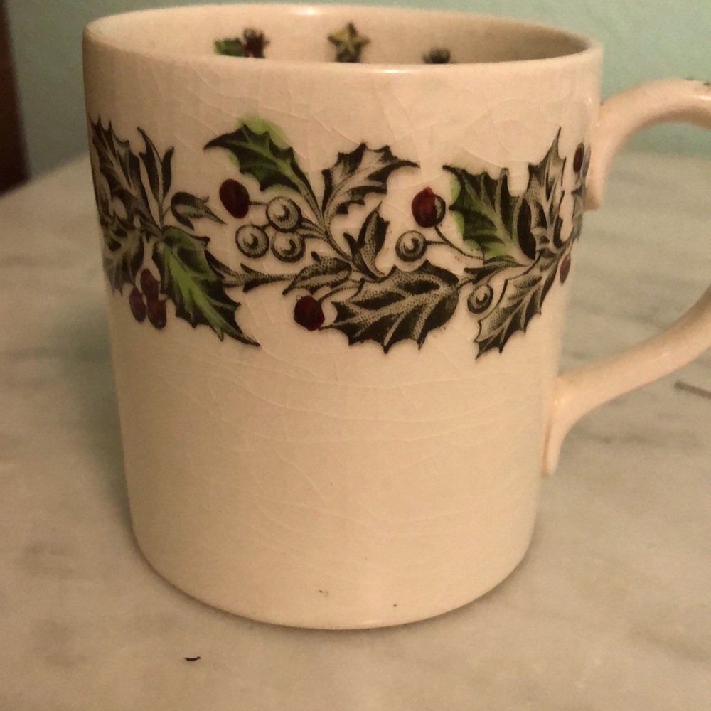 From the Merry Christmas collection by Johnson Bros - Discontinued piece
#2